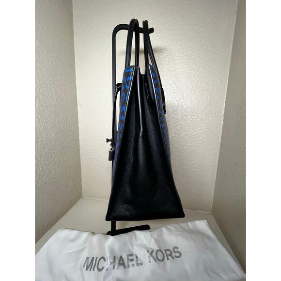 NWT Michael Kors Black Electric Blue Leopard Saffiano Mercer Large Tote - Picture 9 of 16